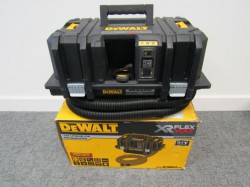 Ex-Repair - DeWalt DCV586MN 54 Volt FlexVolt Li-Ion Cordless Brushless 15L M Class Dust Extractor Body Only